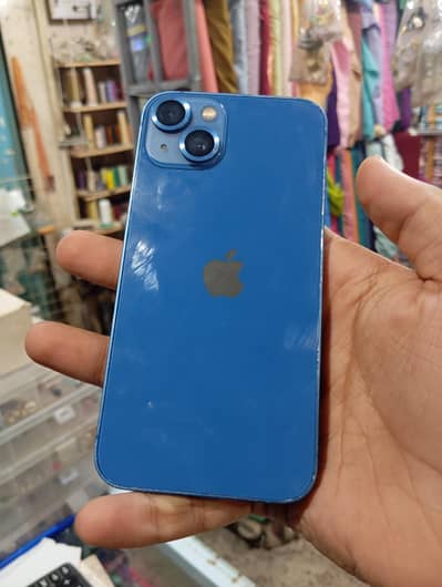 Apple iPhone 13