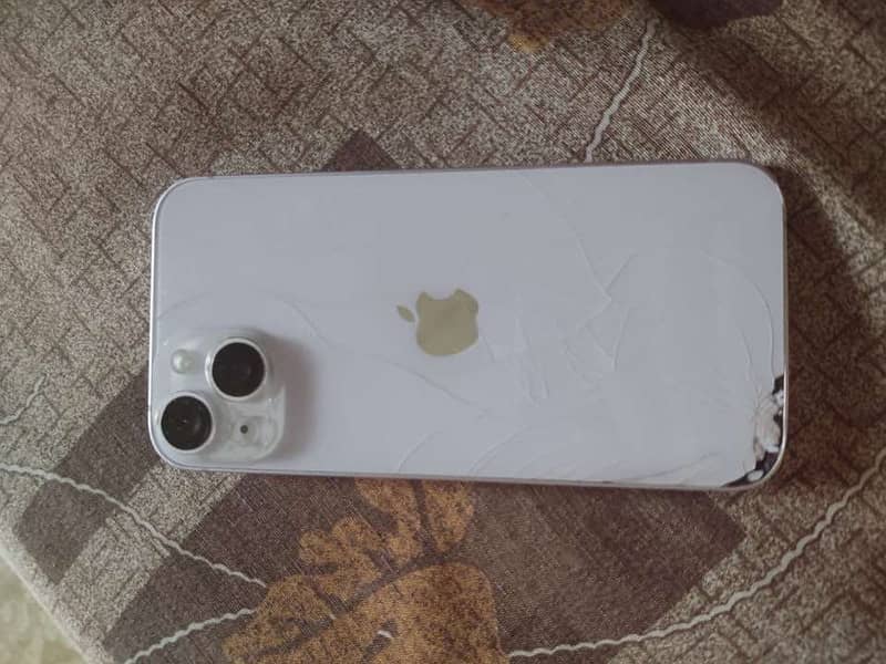 Apple iPhone 14 2