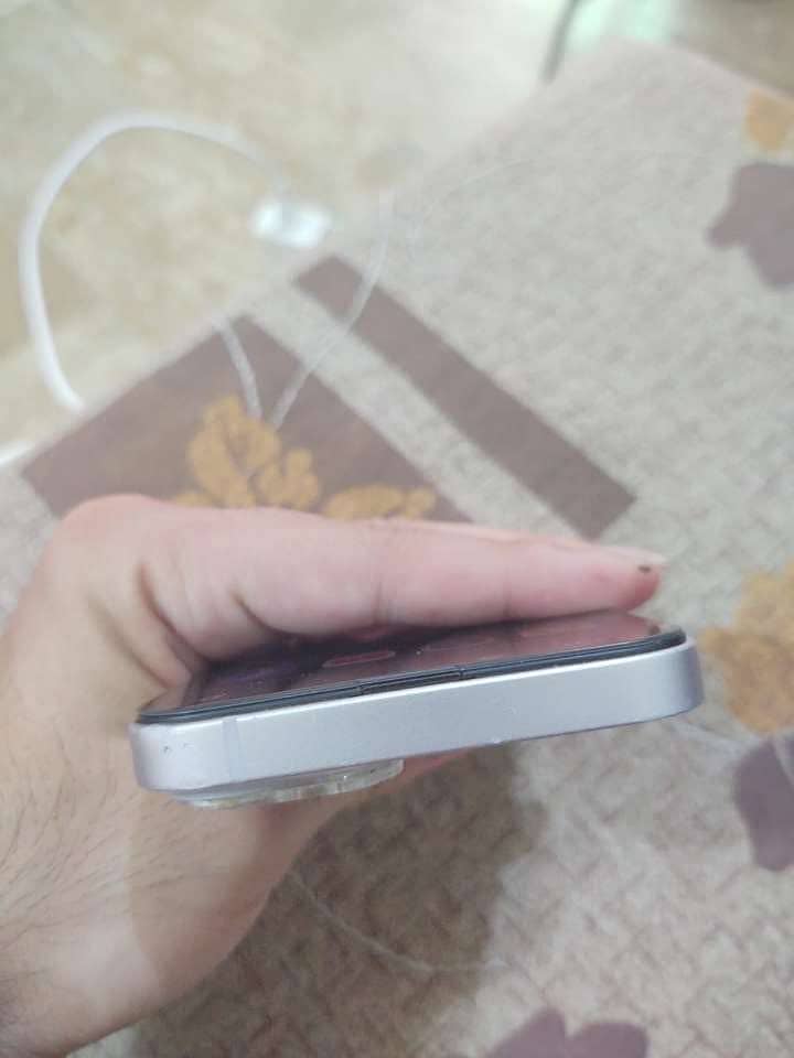 Apple iPhone 14 5
