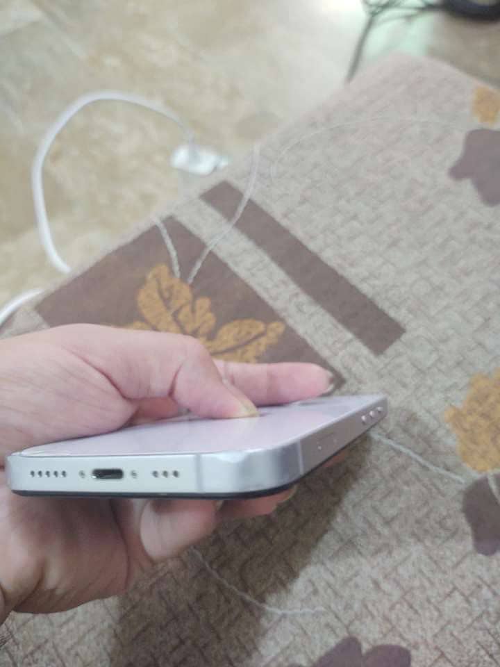 Apple iPhone 14 6