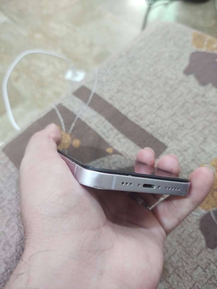 Apple iPhone 14 7