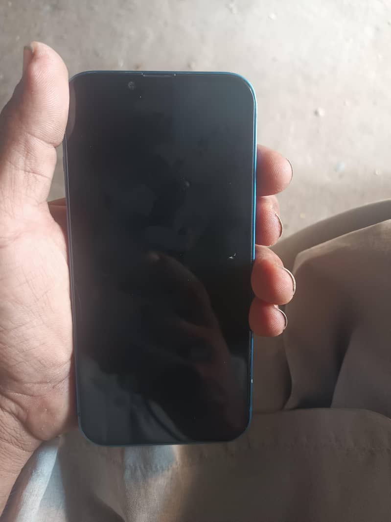 iPhone 13 5