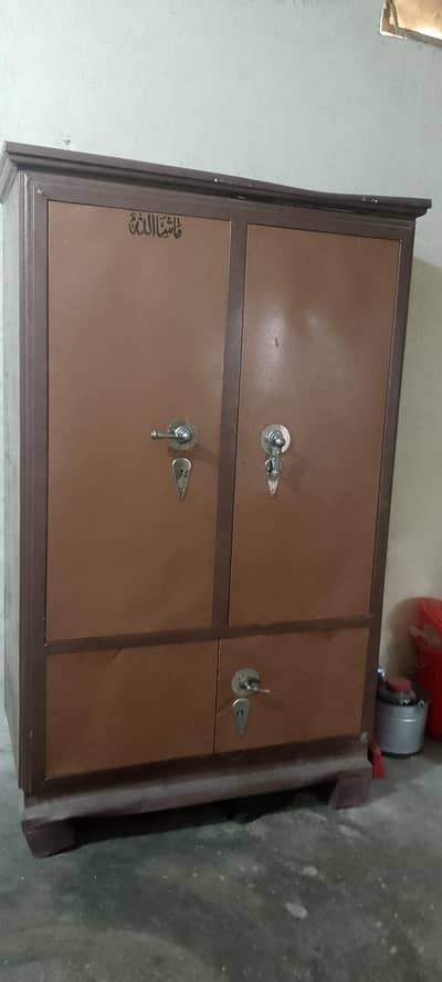 Iron almari for sell