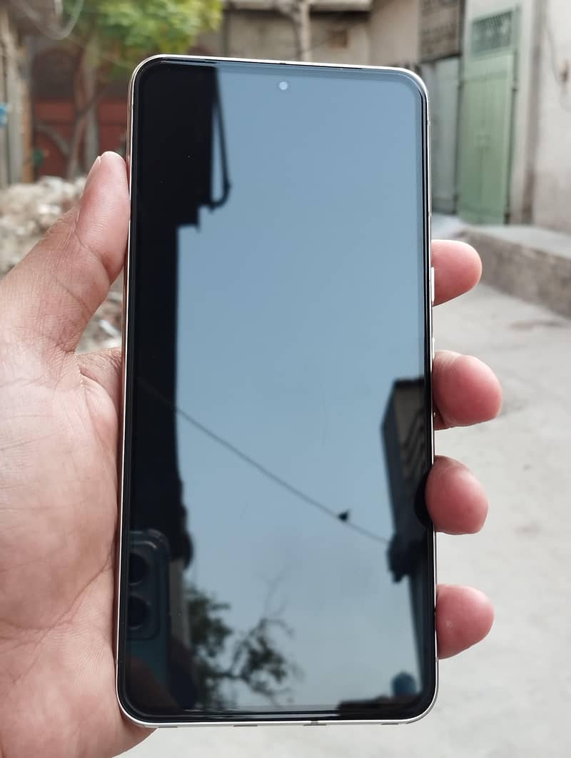 Google Pixel 8 Pro 3