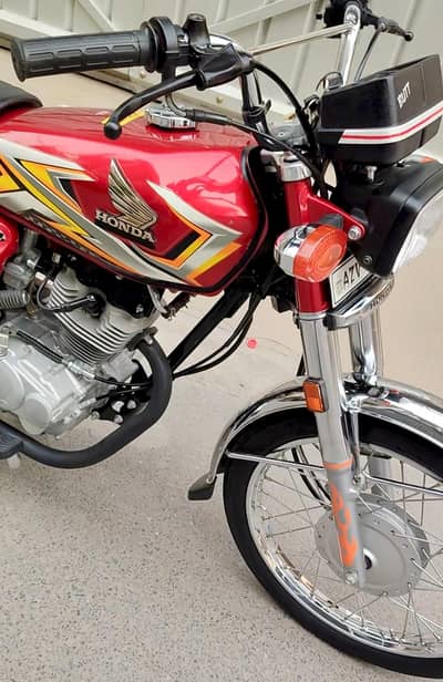 Honda CG 125 2024/2025 Red LusSsh Febulus Gift For Honda Lovers!