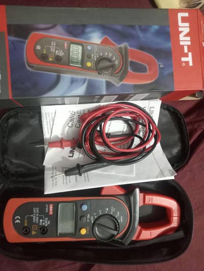uni t 203 clamp meter