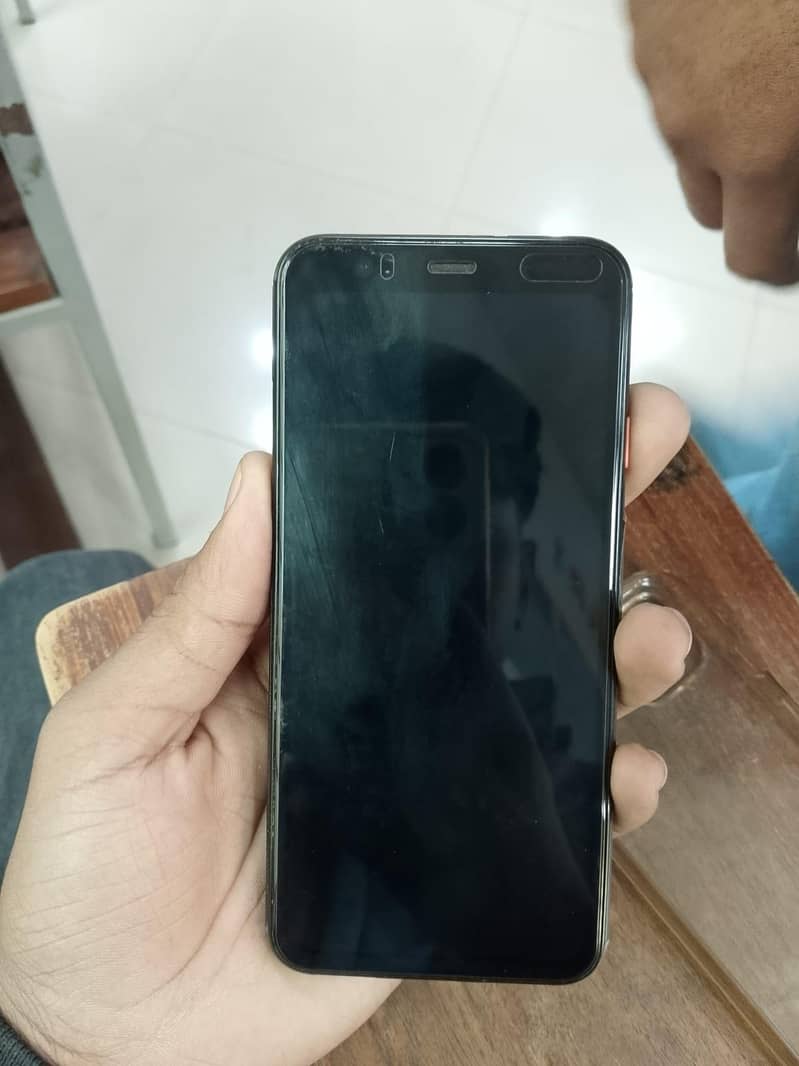 Google Pixel 4 3
