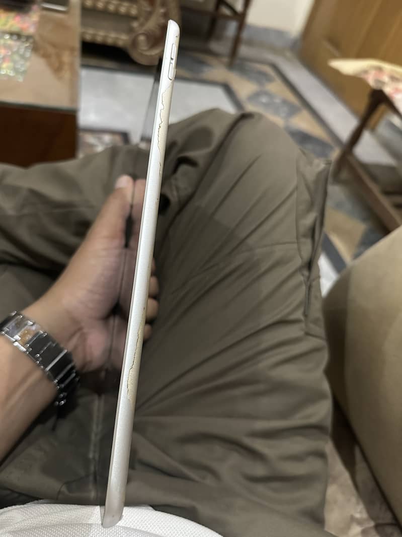 Ipad 9th generation 64Gb 4