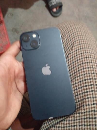 Apple iPhone 13