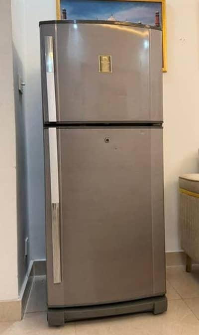 dawlance medium size perfectly working condition 03467523020