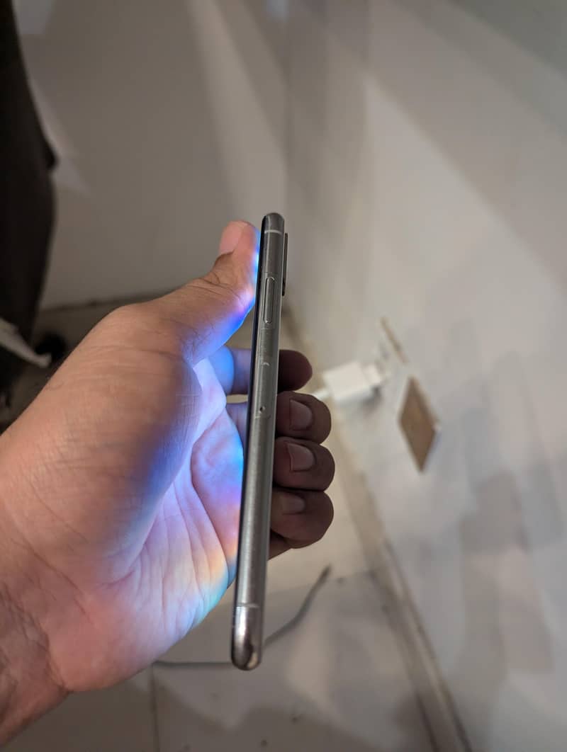 Apple iPhone X 2