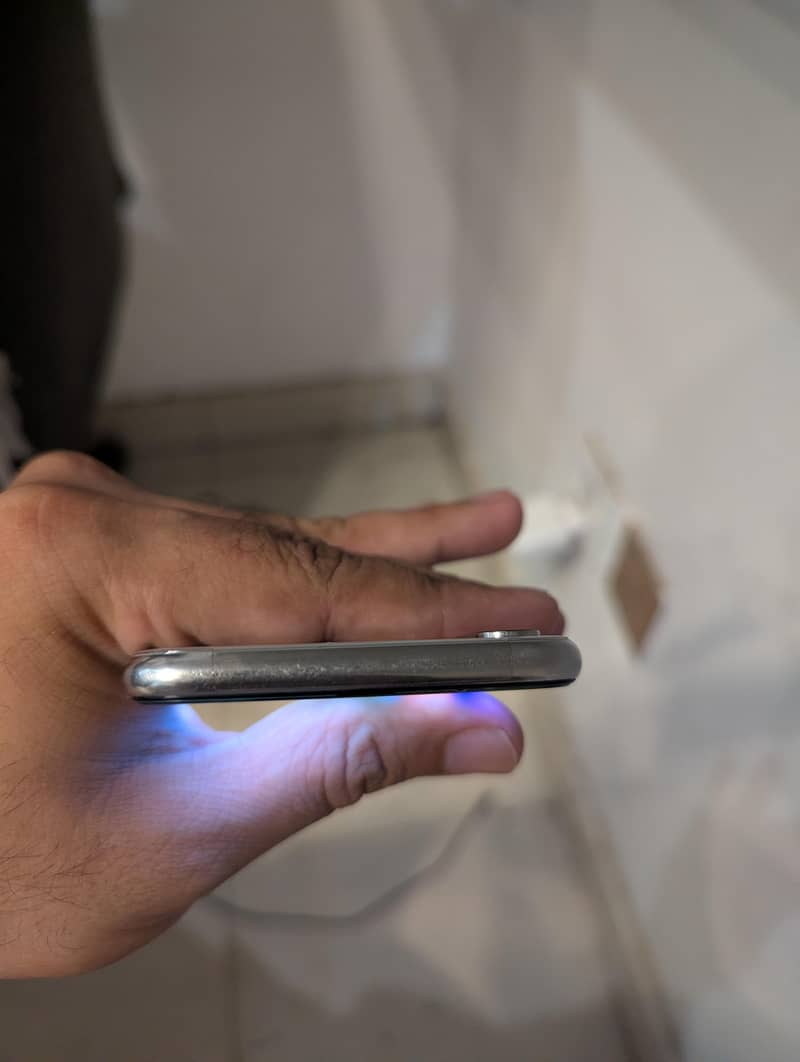 Apple iPhone X 5