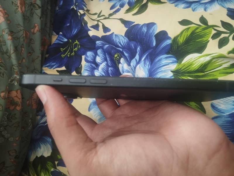 iPhone 15plus JV 1