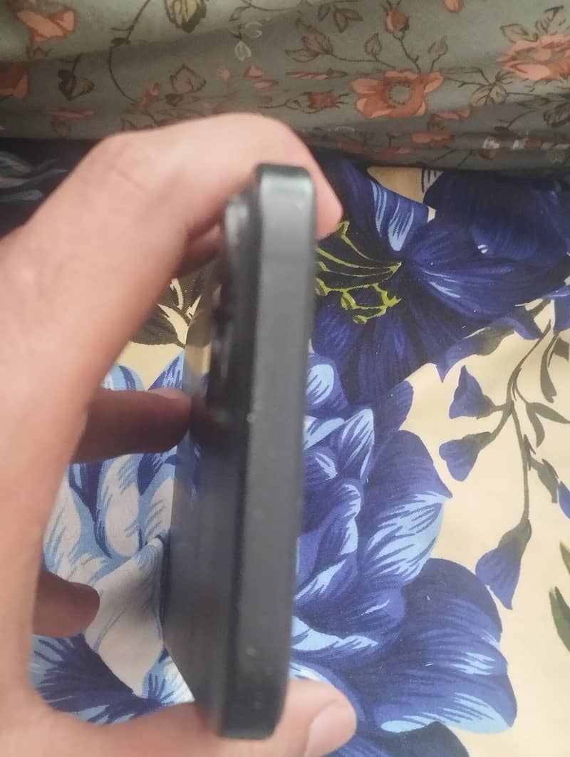 iPhone 15plus JV 4