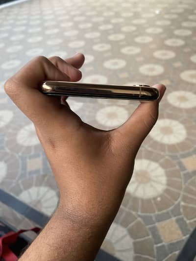 Apple iPhone XS Max 64 gb pta approved