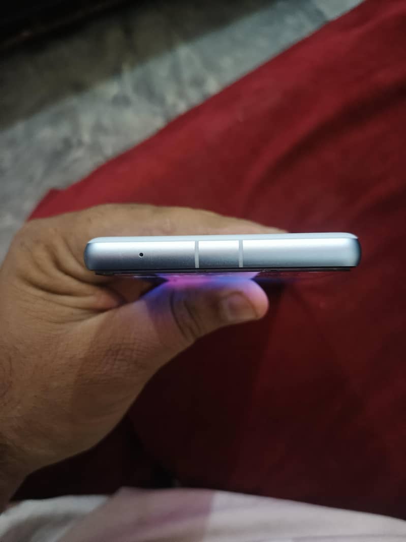 Google Pixel 7a 5