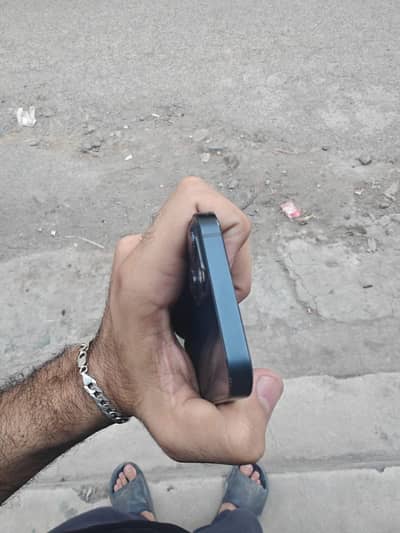 Apple iPhone 13 jv