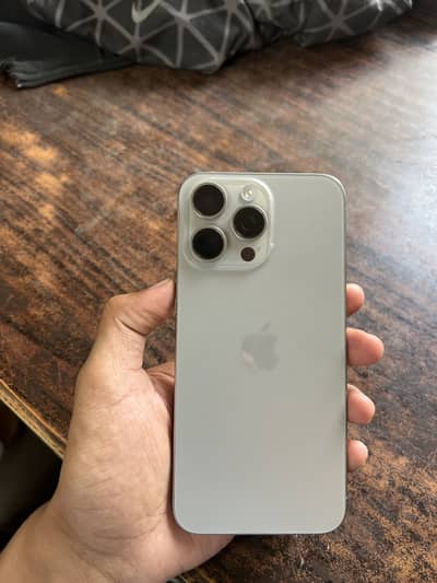 Apple iPhone 15 Pro Max