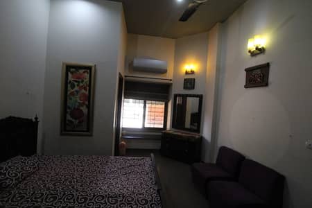 DHA Phase 3, 1 Kanal, Fully Furnished Bedroom For Rent. Original Pics Attached. ONLY FOR MALE