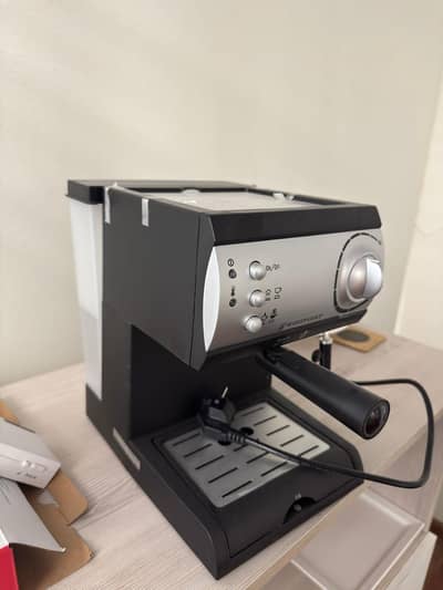 Westpoint Coffee Maker With 11 Months Warranty