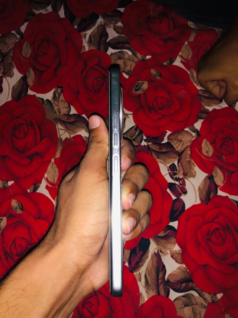 Tecno CAMON 30 1