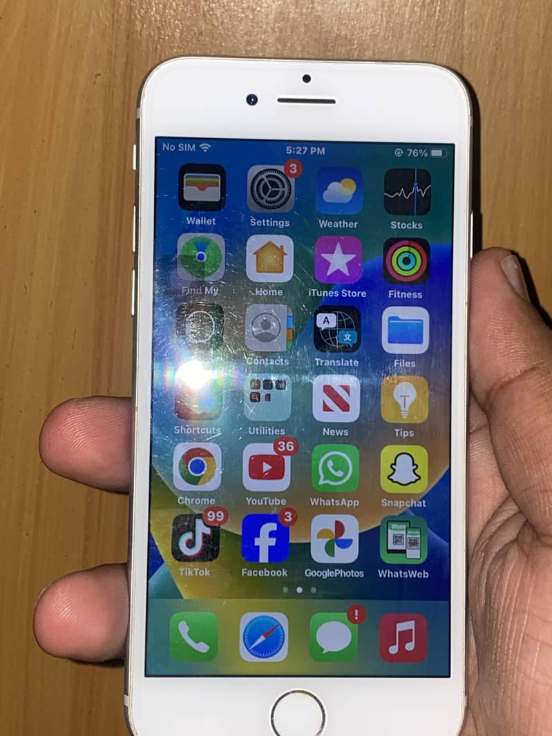 Apple iPhone 8 0