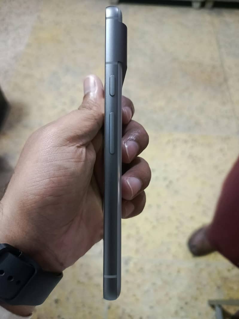 Google Pixel 8 3