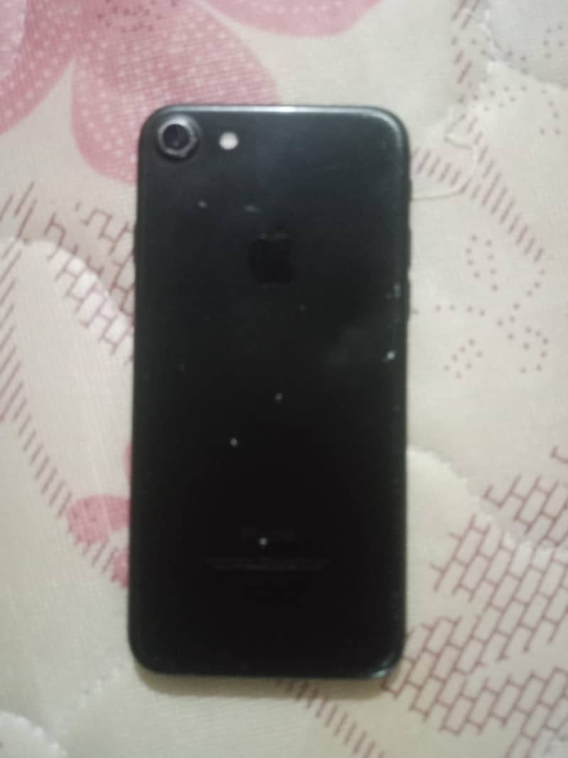 Apple iPhone 7 3