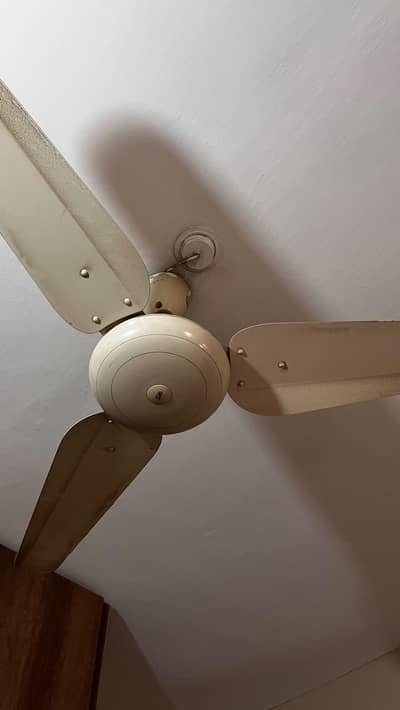 SK Fan For Sale. Fully Wokring. High-speed