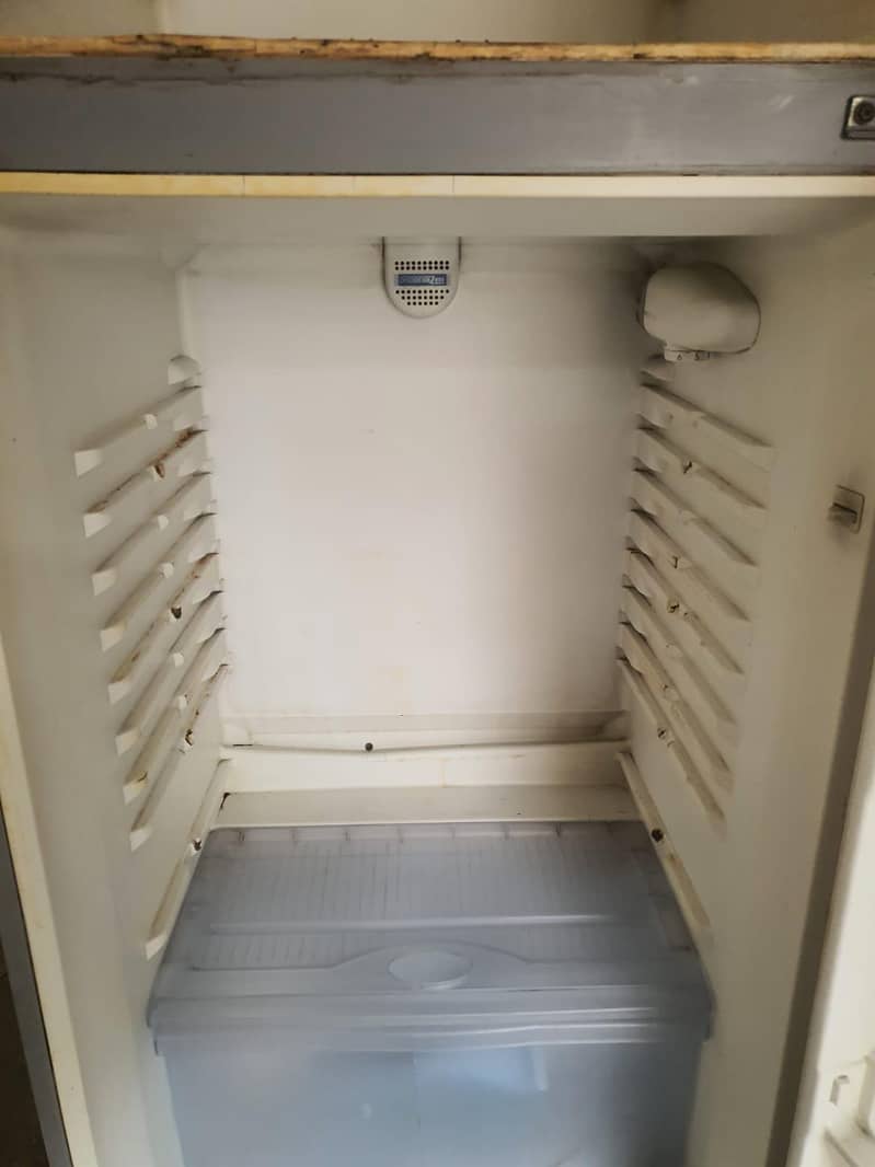 Refrigerator 3