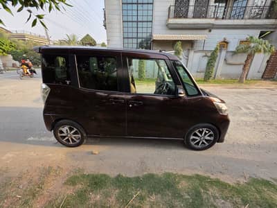 Nissan Roox 18 model 22 registered