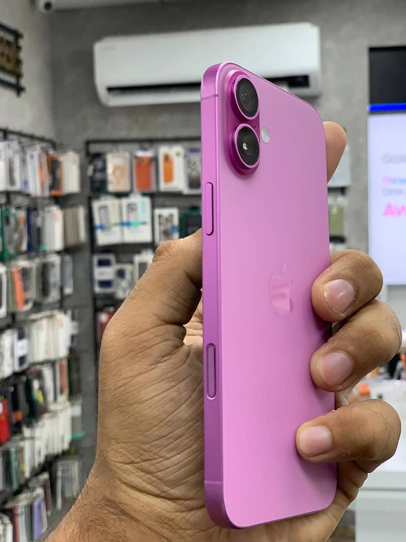Apple iPhone 16 Plus 5