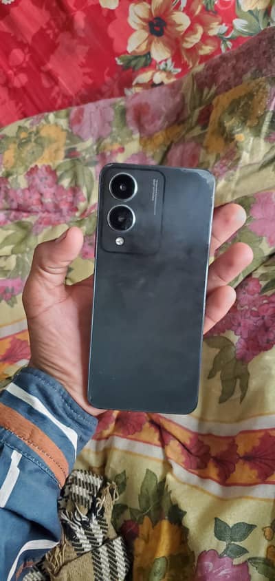 Vivo Y17s