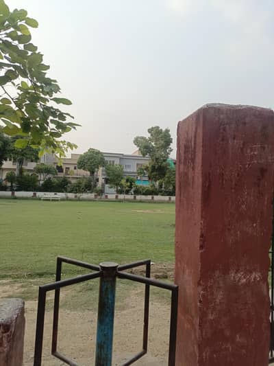 10 Marla facing Park plot for sale A, 4 Block