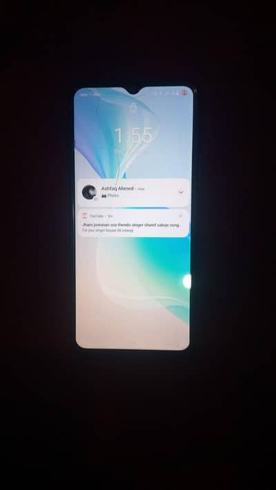 Vivo V21