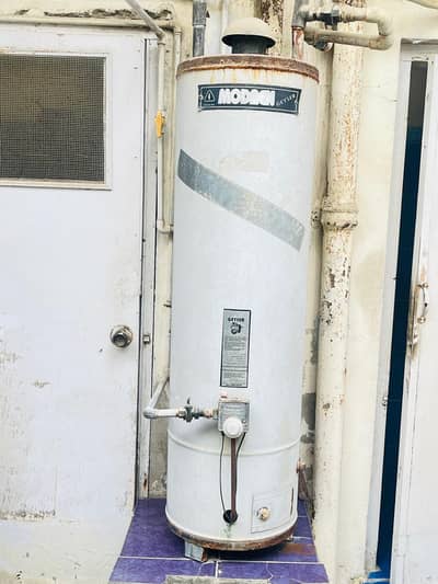 Gas geysers in excellent running condition. .