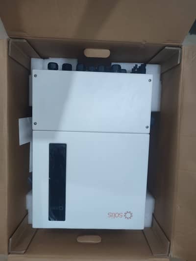 Solis 8kW Hybrid Inverter (Without LCD) – Open Box