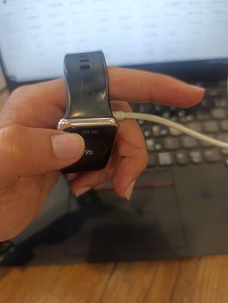 Apple iPhone X 4