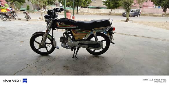 IMPRESS CD70CC SELFSTART GOLDEN EDITION BIKE