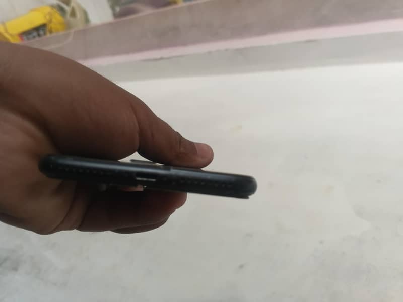 Apple iPhone 7 Plus 2