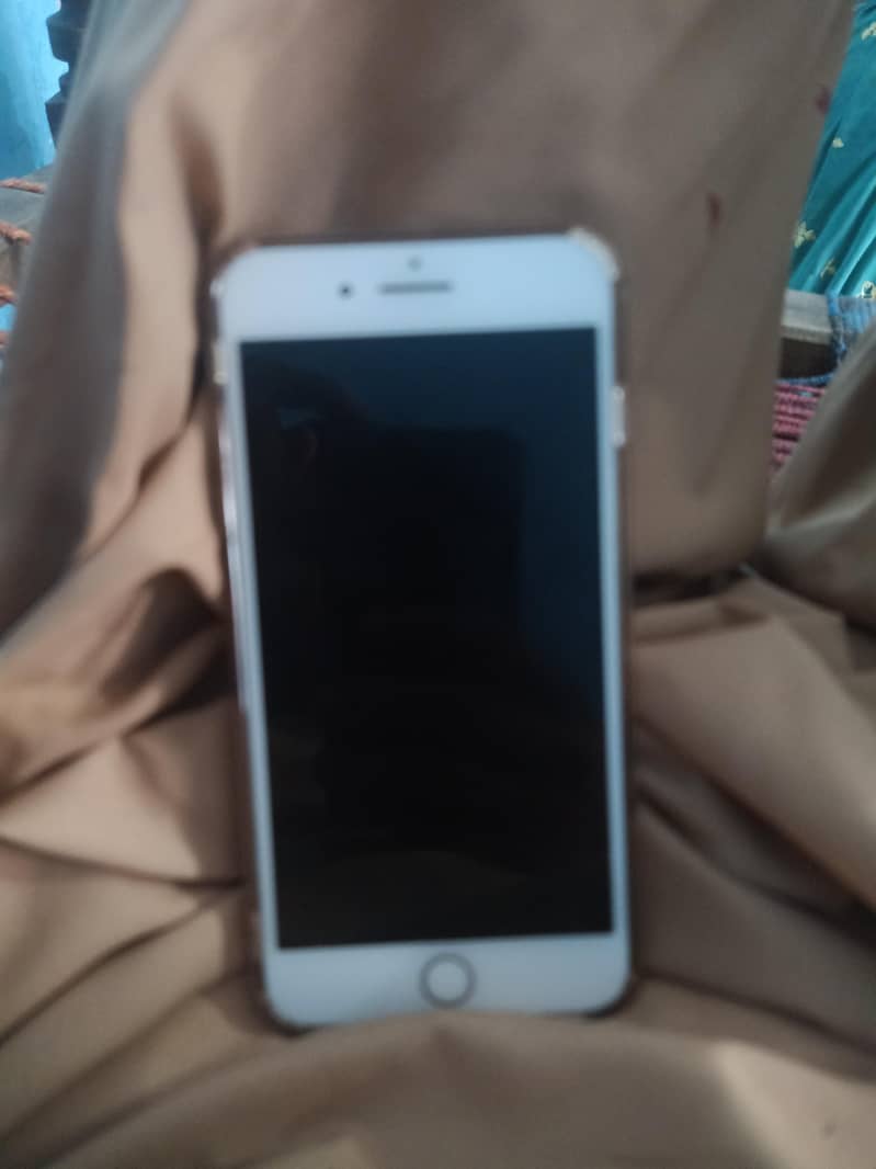Apple iPhone 7 Plus 3