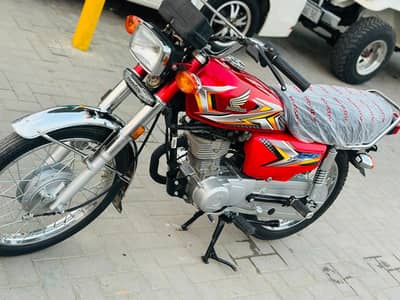 125 Honda | Model 2025 | 6000 KM Driven | Red Honda Bike Urgent Sale