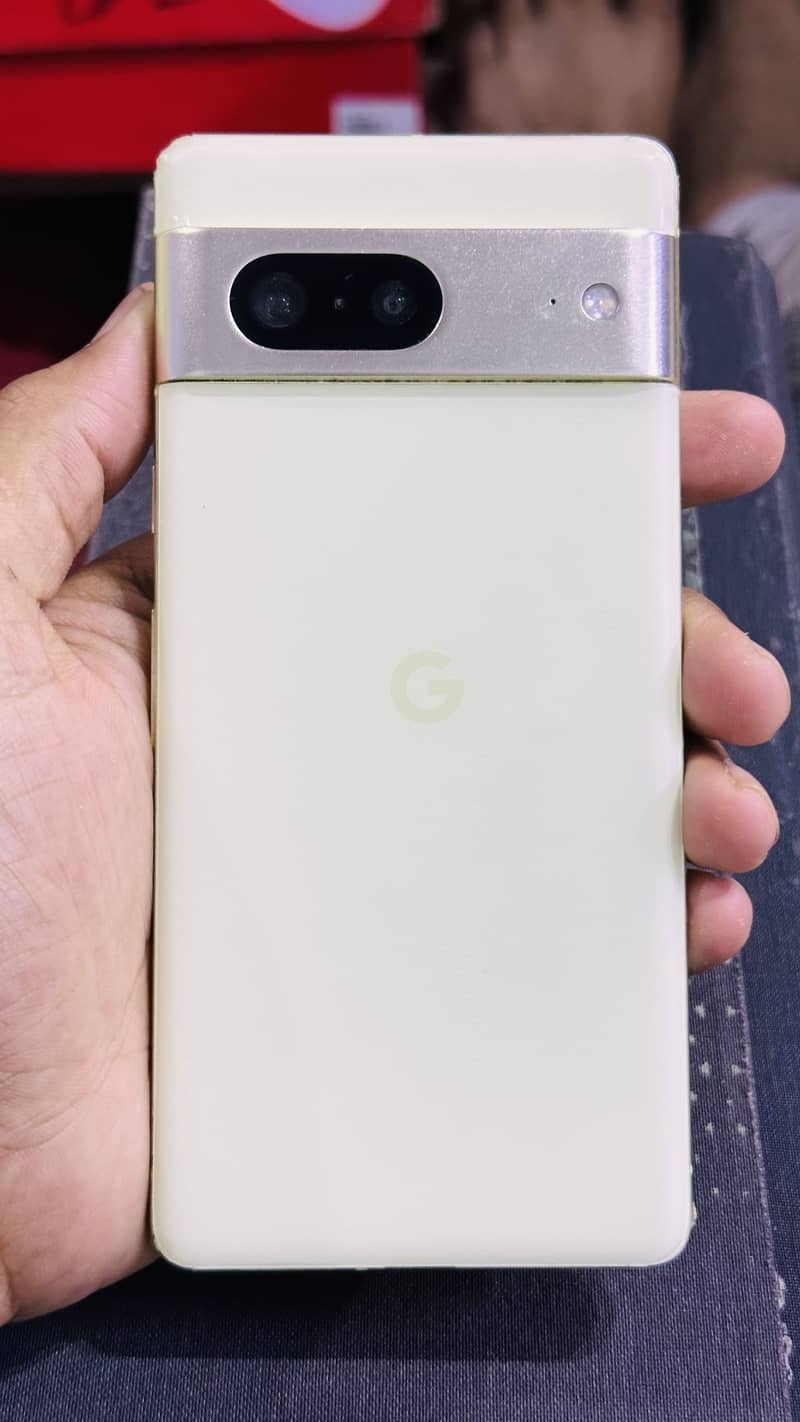 Google Pixel 7 3