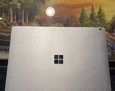 microsoft surface book 2(i7/8th) 2gb dedicated graphic card with tuch