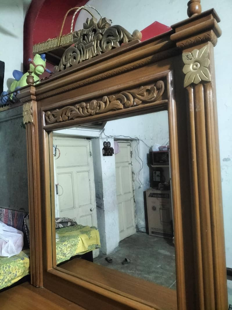 dressing table 1