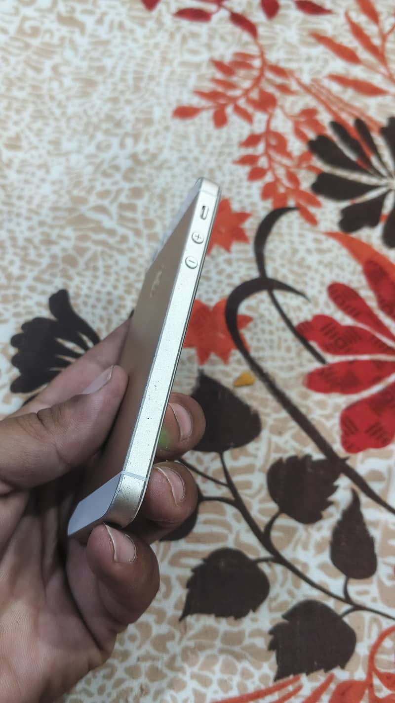 iphone 5se 2