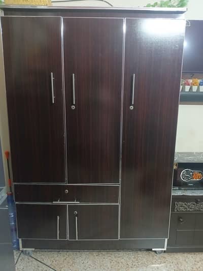 Almari Large size 3 Doors