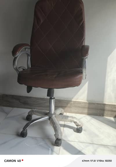 office chair (used) executive and visitor