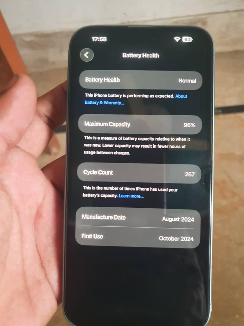Apple iPhone 16 Plus 3
