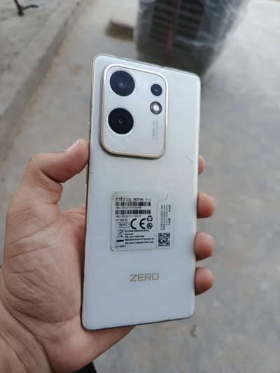 Infinix Zero 30